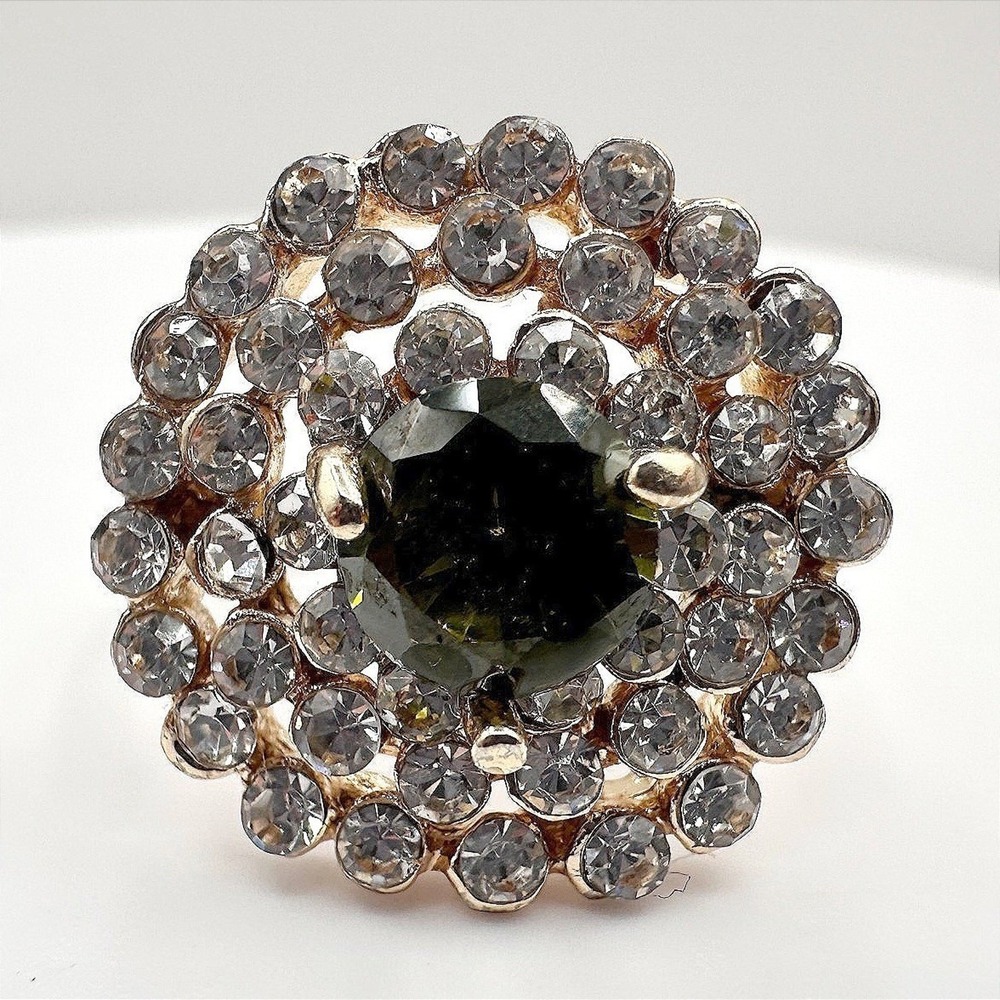 Vintage 80s Gold Tone Clear Green Rhinestone Round Ring Women's Fashion Jewelry
